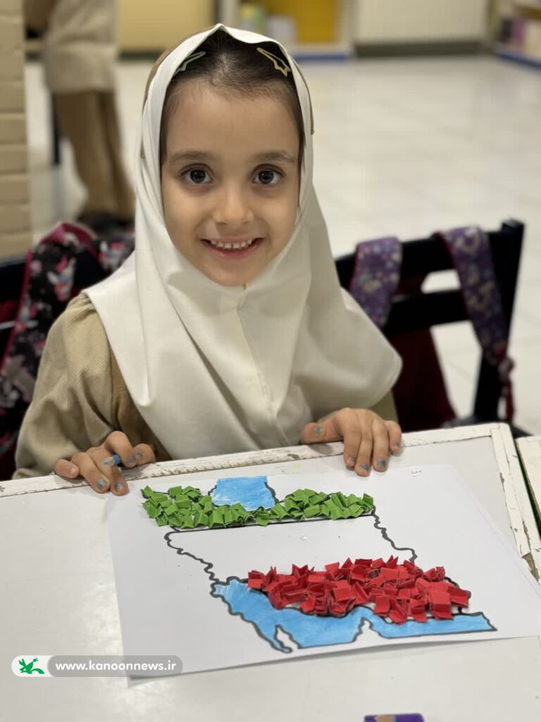 برگزاری جشن انقلاب و اعیاد شعبانیه در مرکز آببر با مشارکت خانوادهها