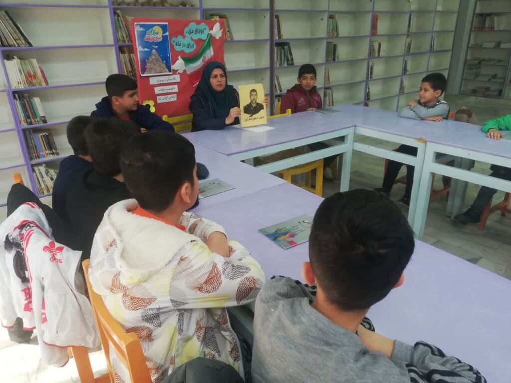 مراکز فرهنگی- هنری کانون همدان از جشن بادباکها تا ساخت موشک کاغذی