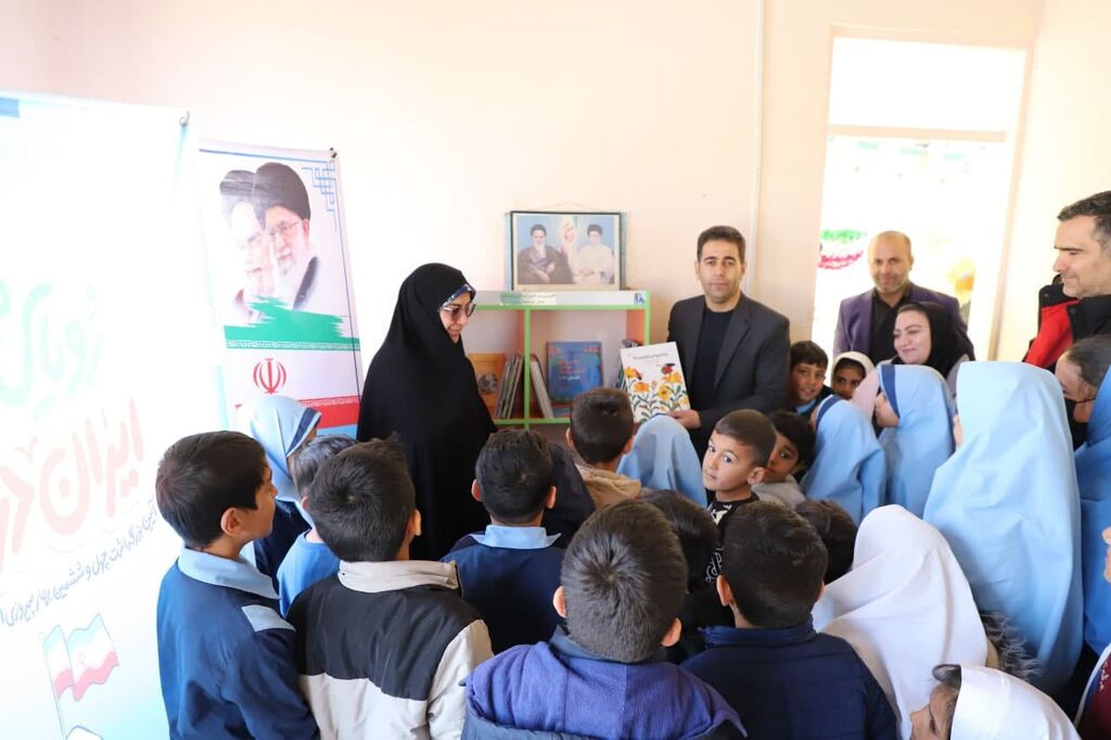 ایجاد کتابخانه در مدرسه روستای قصریک ارومیه