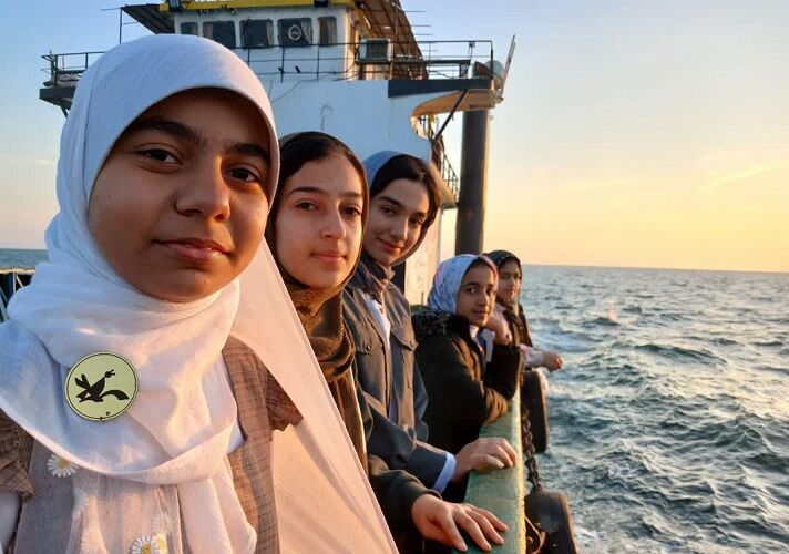 اردوی دریایی کانون یاران واعضا فعال کانون مرکز جاسک برگزار شد اردوی دریایی کانون یاران واعضا فعال کانون مرکز جاسک برگزار شد