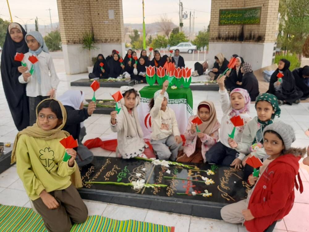 مراکز داراب با برنامهای ویژه، یاد شهدای انقلاب اسلامی را گرامی داشتند مراکز داراب با برنامهای ویژه، یاد شهدای انقلاب اسلامی را گرامی داشتند