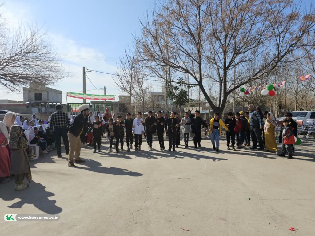 جشن بازیهای بومیمحلی کانون پرورش فکری در شهر ینقاق برگزار شد