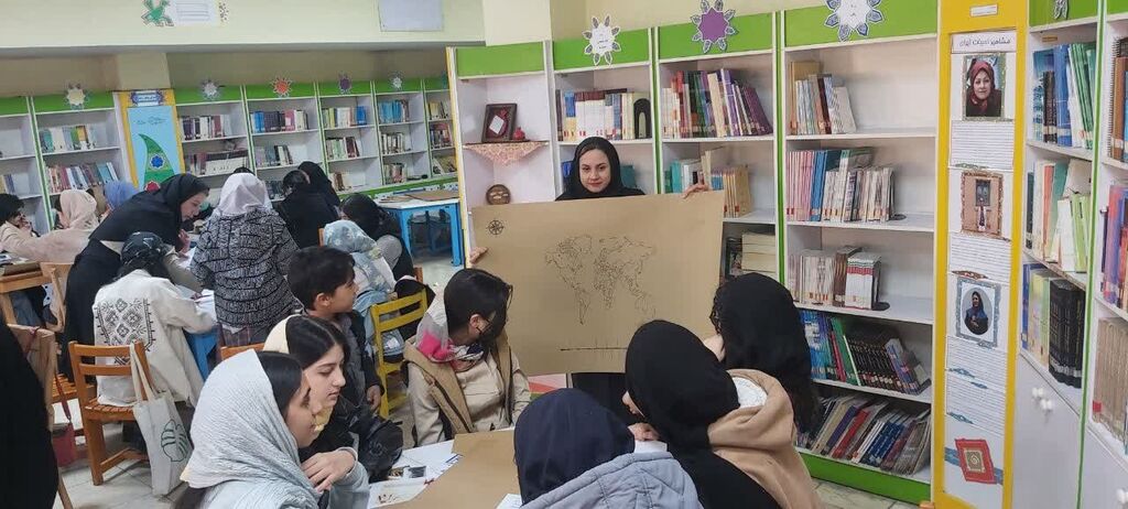 آیین گشایش رویداد «پروانههای بدون مرز» در کرج