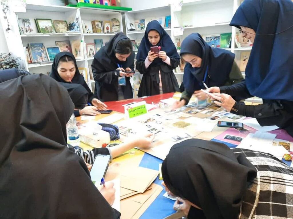 1 افتتاح رویداد فرهنگی "پروانههای بدون مرز" در تبریز