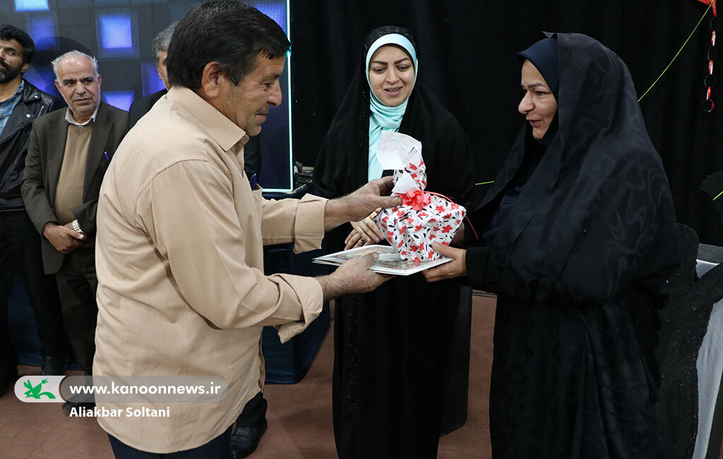 اختتامیه مهرواره سراسری ادبی بچههای مقاومت برگزارشد