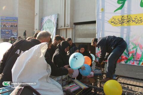 ایستگاه کودک و نوجوان کانون پرورش فکری در راهپیمایی ۲۲ بهمن اهواز