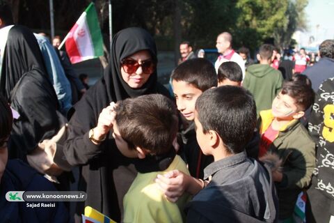 ایستگاه کودک و نوجوان کانون پرورش فکری در راهپیمایی ۲۲ بهمن اهواز