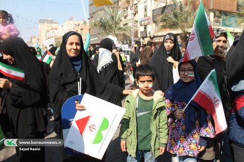 ایستگاه کودک و نوجوان کانون پرورش فکری در راهپیمایی ۲۲ بهمن اهواز