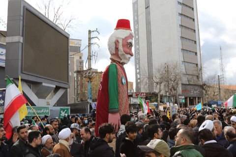 حماسه حضور کودکان و نوجوانان در راهپیمایی ۲۲بهمن و حضور در غرفه کانون در ساری