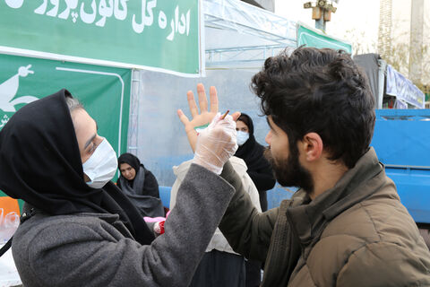 حماسه حضور کودکان و نوجوانان در راهپیمایی ۲۲بهمن و حضور در غرفه کانون در ساری