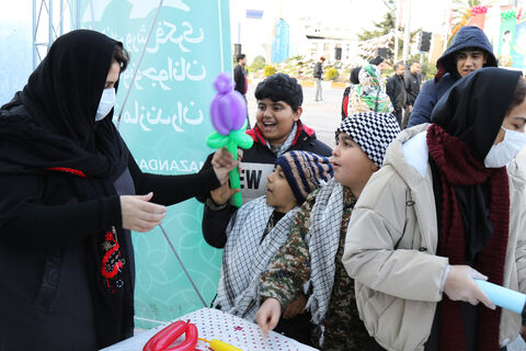 حماسه حضور کودکان و نوجوانان در راهپیمایی ۲۲بهمن و حضور در غرفه کانون در ساری