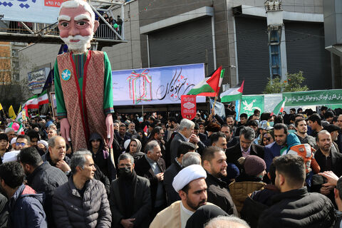 حماسه حضور کودکان و نوجوانان در راهپیمایی ۲۲بهمن و حضور در غرفه کانون در ساری