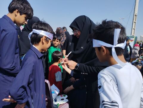 حضور پر رنگ و شورآفرین خانواده کانون پرورش فکری کودکان و نوجوانان هرمزگان در جشن حضور 22 بهمن