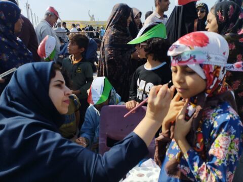 حضور پر رنگ و شورآفرین خانواده کانون پرورش فکری کودکان و نوجوانان هرمزگان در جشن حضور 22 بهمن