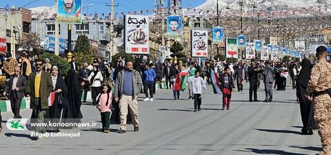 حضور کودکان و نوجوانان در راهپیمایی ۲۲ بهمن کهگیلویه و بویراحمد