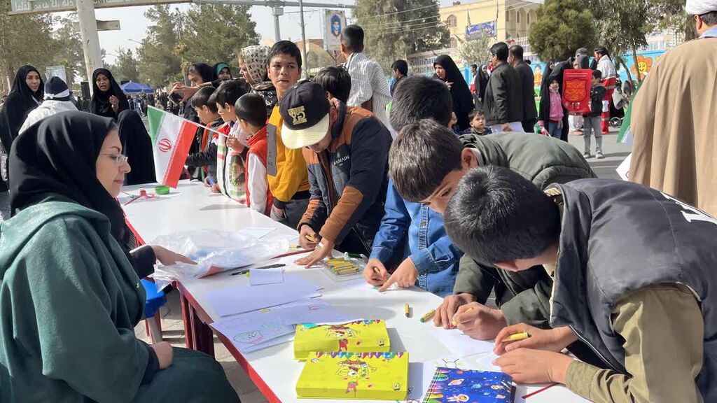 «ایستگاه انقلاب» کانون پرورش فکری سیستان و بلوچستان در مسیر راهپیمایی ۲۲ بهمن