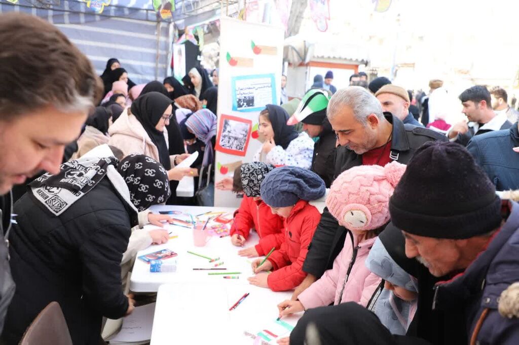 جشن چهل و شش سالگی توسط کودکان  و نوجوانان آینده ساز 