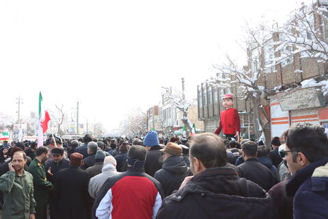 شادپیمایی عروسک های غول پیکر در راهپیمایی_مرکزی