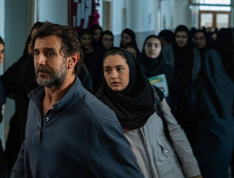 فیلم زیبا صدایم کن “Call Me Ziba”, a Kanoon Movie, the Best Movie by Fajr Film Festival!