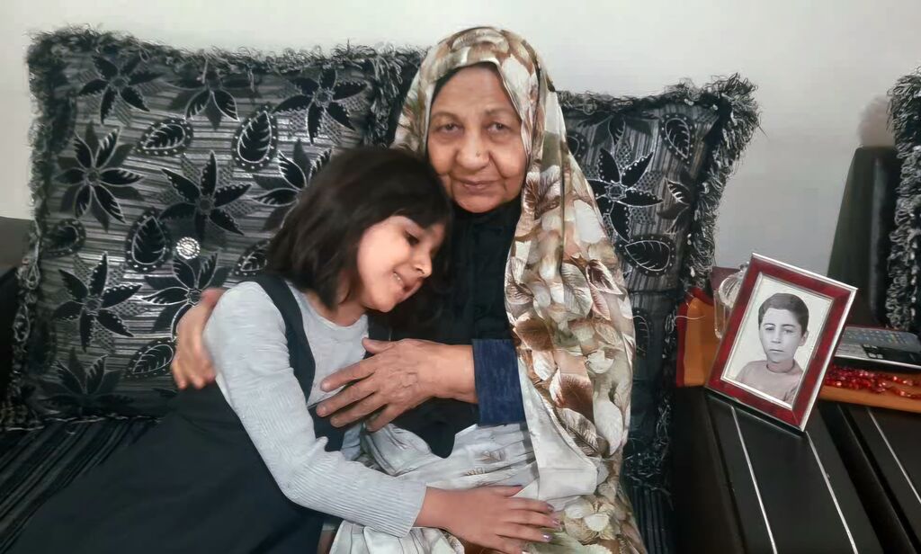 شهید بیابانی نام شهید ۲۲ بهمن، زینتبخش کوی مرکز ۱۰ کانون تهران