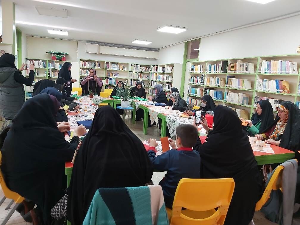 نشست هماندیشی مدیران کتابیار منطقه۸ با همکاری مرکز ۹ کانون استان تهران