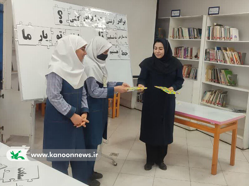 آیین عطرافشانی و گلباران قبور شهدا برگزار شد