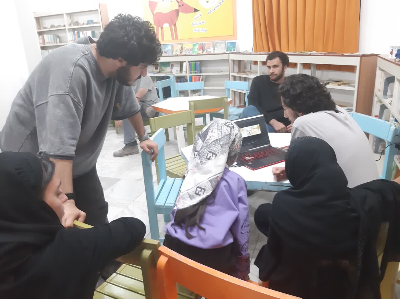 برگزاری کارگاه فیلم سازی از طریق تجربه عملی در کانون مرکز جزیره هرمز