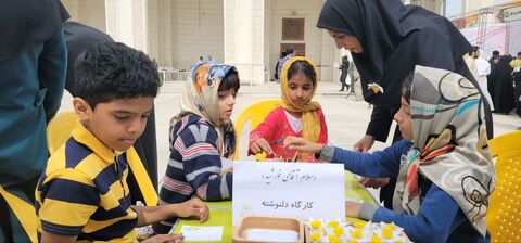 به همت کانون هرمزگان، غرفه های مهدوی کودک و نوجوان در مسجد جامع بندرعباس برگزارشد