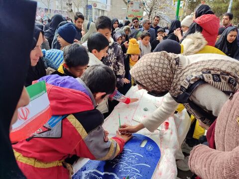 حضور در راهپیمایی 22 بهمن و ویژه‌برنامه‌های بزرگداشت پیروزی انقلاب اسلامی در مراکز فرهنگی، هنری استان