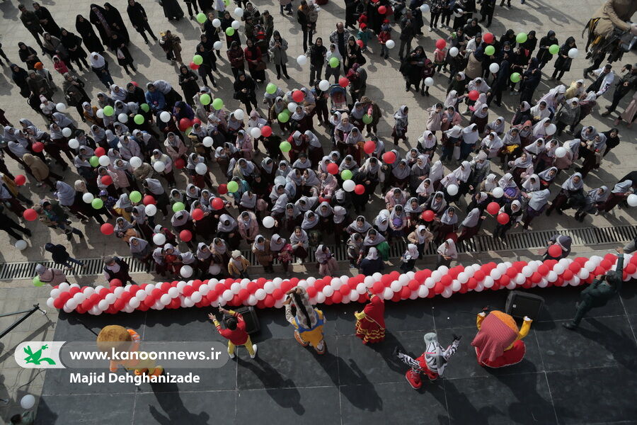 جای مهدی آذریزدی در جشنواره قصهگویی خالی است