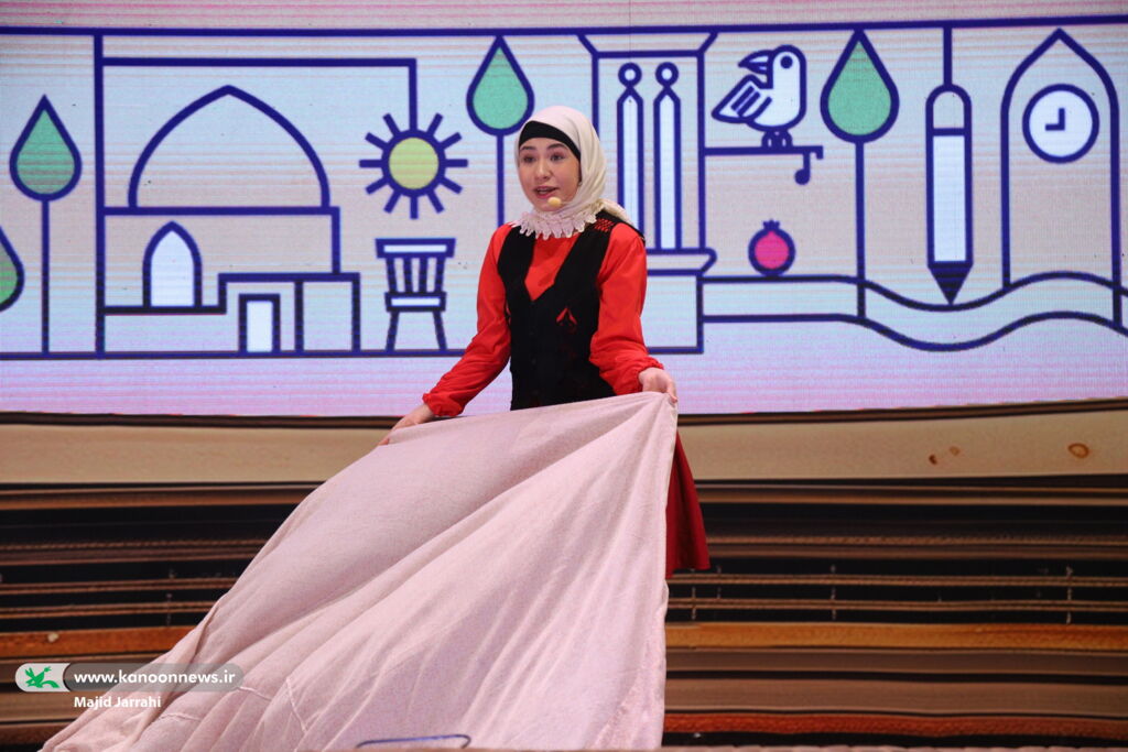 نشست تخصصی تحلیل و بررسی اجراهای قصهگویان اجرای ۲۶ قصهگوی ایرانی و خارجی در دومین روز جشنواره قصهگویی