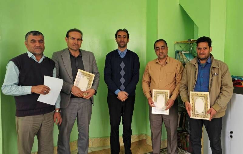 تجلیل از فعالان نماز  کانون پرورش فکری کهگیلویه و بویراحمد تجلیل از فعالان نماز  کانون پرورش فکری کهگیلویه و بویراحمد