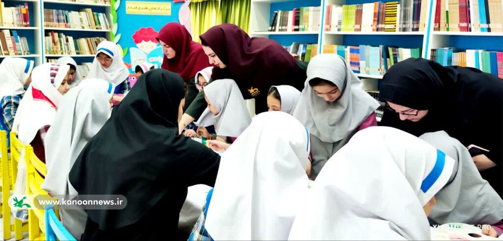 نقاشی همگانی پرسش مهر رئیس جمهور با شعار با عنوان «وفاق ملی»