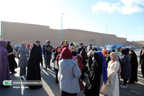 تور یزدگردی میهمانان ایرانی و خارجی جشنواره بینالمللی قصهگویی