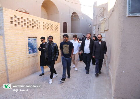 تور یزدگردی میهمانان ایرانی و خارجی جشنواره بینالمللی قصهگویی