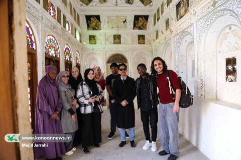 تور یزدگردی میهمانان ایرانی و خارجی جشنواره بینالمللی قصهگویی