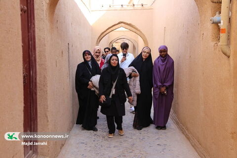 تور یزدگردی میهمانان ایرانی و خارجی جشنواره بینالمللی قصهگویی