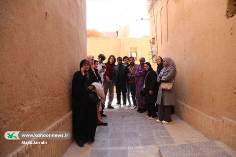 تور یزدگردی میهمانان ایرانی و خارجی جشنواره بینالمللی قصهگویی