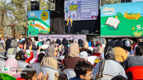 تماشاخانه سیارِ جشنواره  بین‌المللی قصه‌گویی کانون در شهر بافق