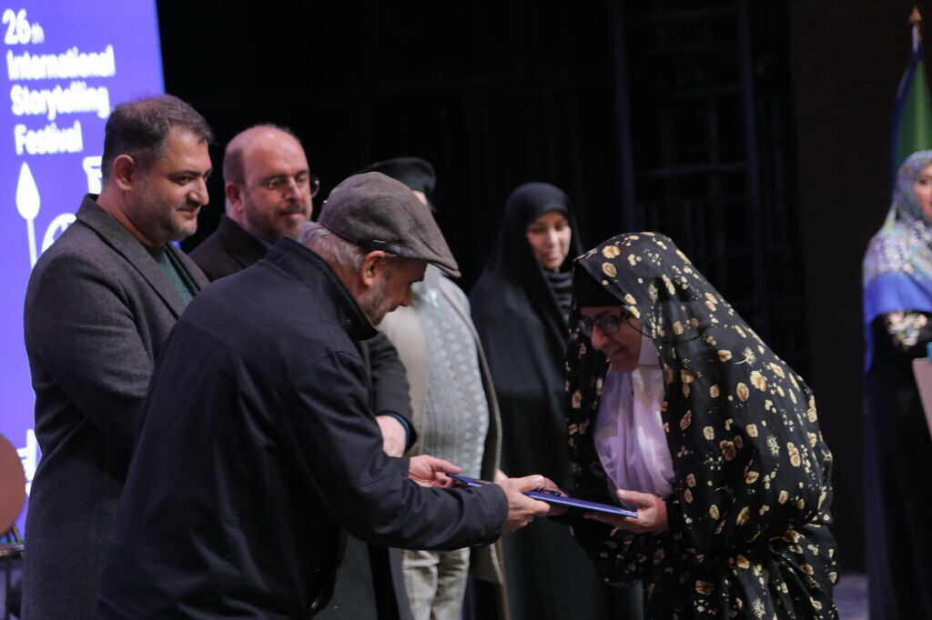 سه قصهگوی کرمانی در جشنواره بینالمللی قصهگویی کانون خوش درخشیدند