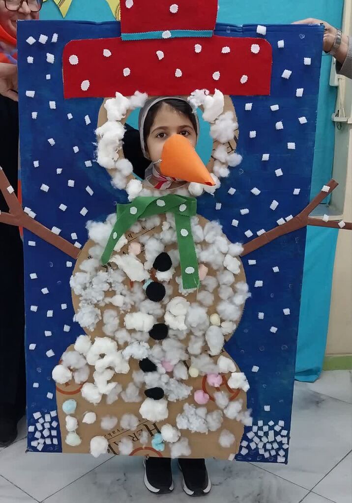 قصهگویی خلاق، سفری به دنیای رنگها و صداها