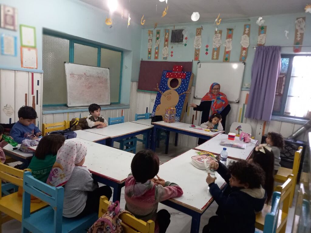 قصهگویی خلاق، سفری به دنیای رنگها و صداها