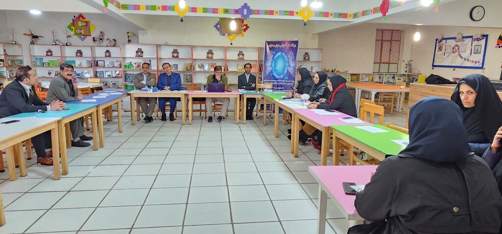 تقویت مهارتهای مربیان کانون پرورش فکری کهگیلویه و بویراحمد با فناوریهای نوین