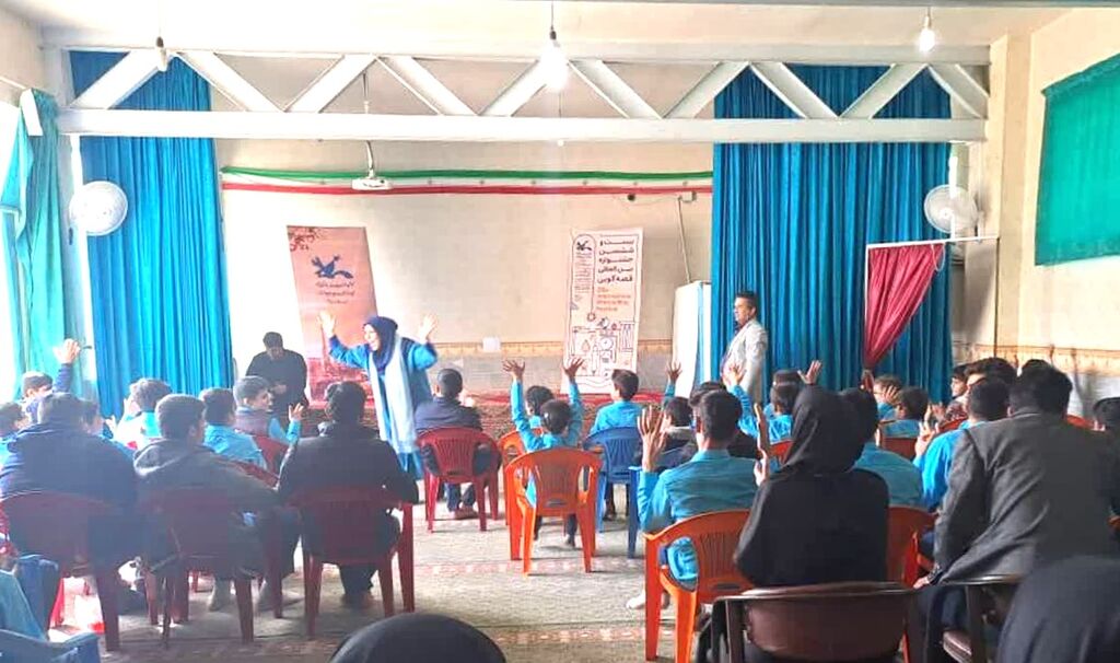 اعزام قصهگویان زبان اشاره استان تهران به مدرسه ناشنوایان