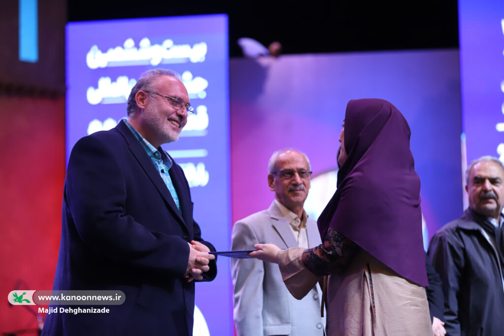 کانون پرورش فکری نیازمند حمایت بیشتر مسوولان است/منتقدان به موفقیتهای کانون توجه کنند