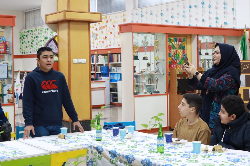 نقد و بررسی آثار پژوهشی در نشست ذرهبین مرکز۳۰