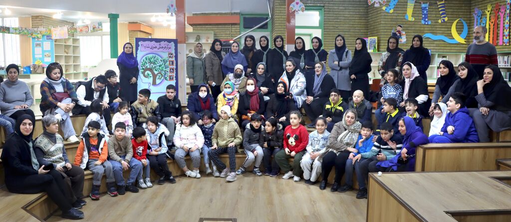 اعضا کمتوانذهنی در مرکز۲۱ به استقبال بهار رفتند