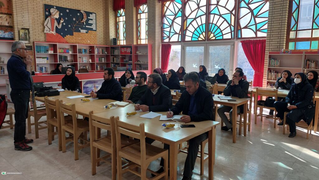 برگزاری دوره ساخت عروسکهای نمایشی در کانون استان زنجان