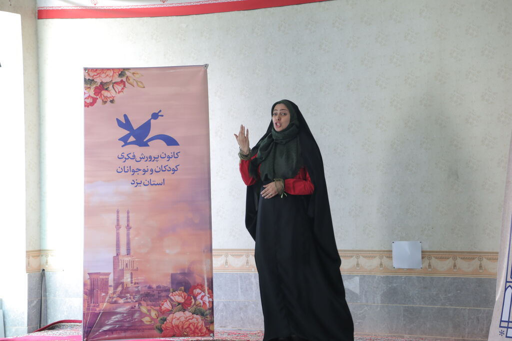 اعزام قصهگویان زبان اشاره استان تهران به مدرسه ناشنوایان