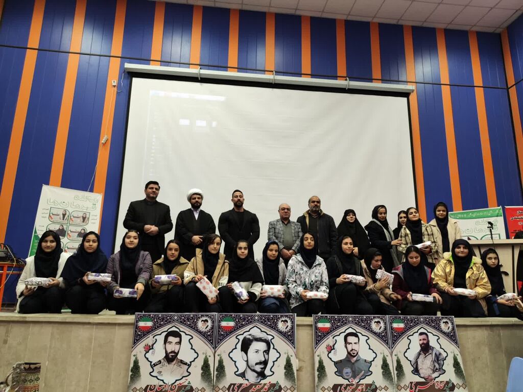 ویژهبرنامه «محله قهرمانها» در مرکز شماره ۱۱ کانون کرمانشاه